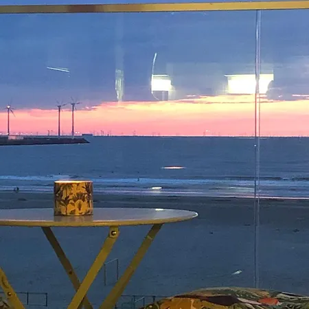 Met Prachtig Zicht Op Zee * Heulebrug